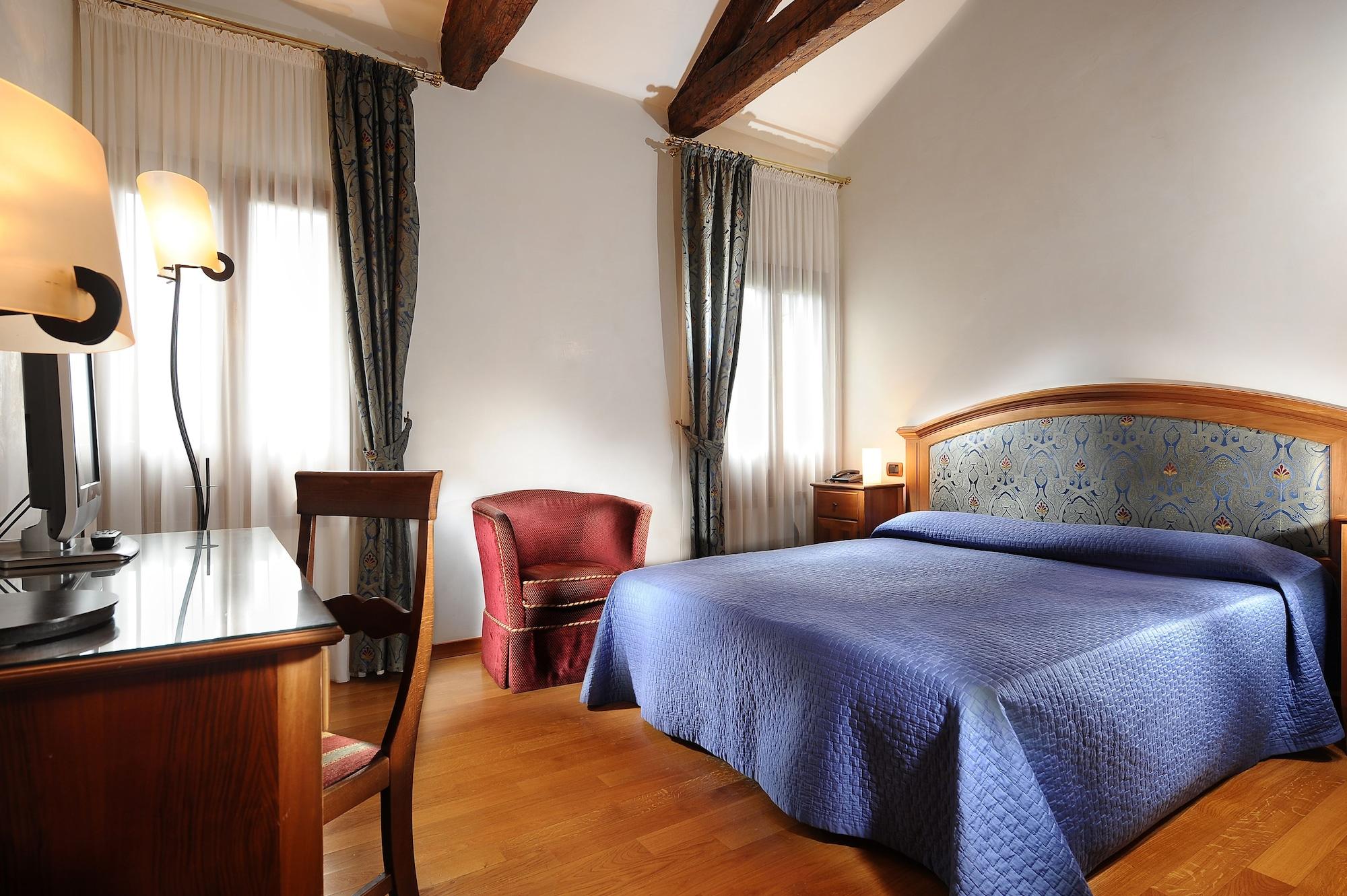 Hotel Abbazia Velence Kültér fotó